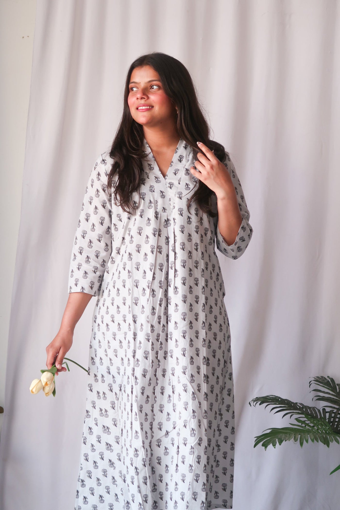 Cosmos Butta Suit Set - Raahat4.0