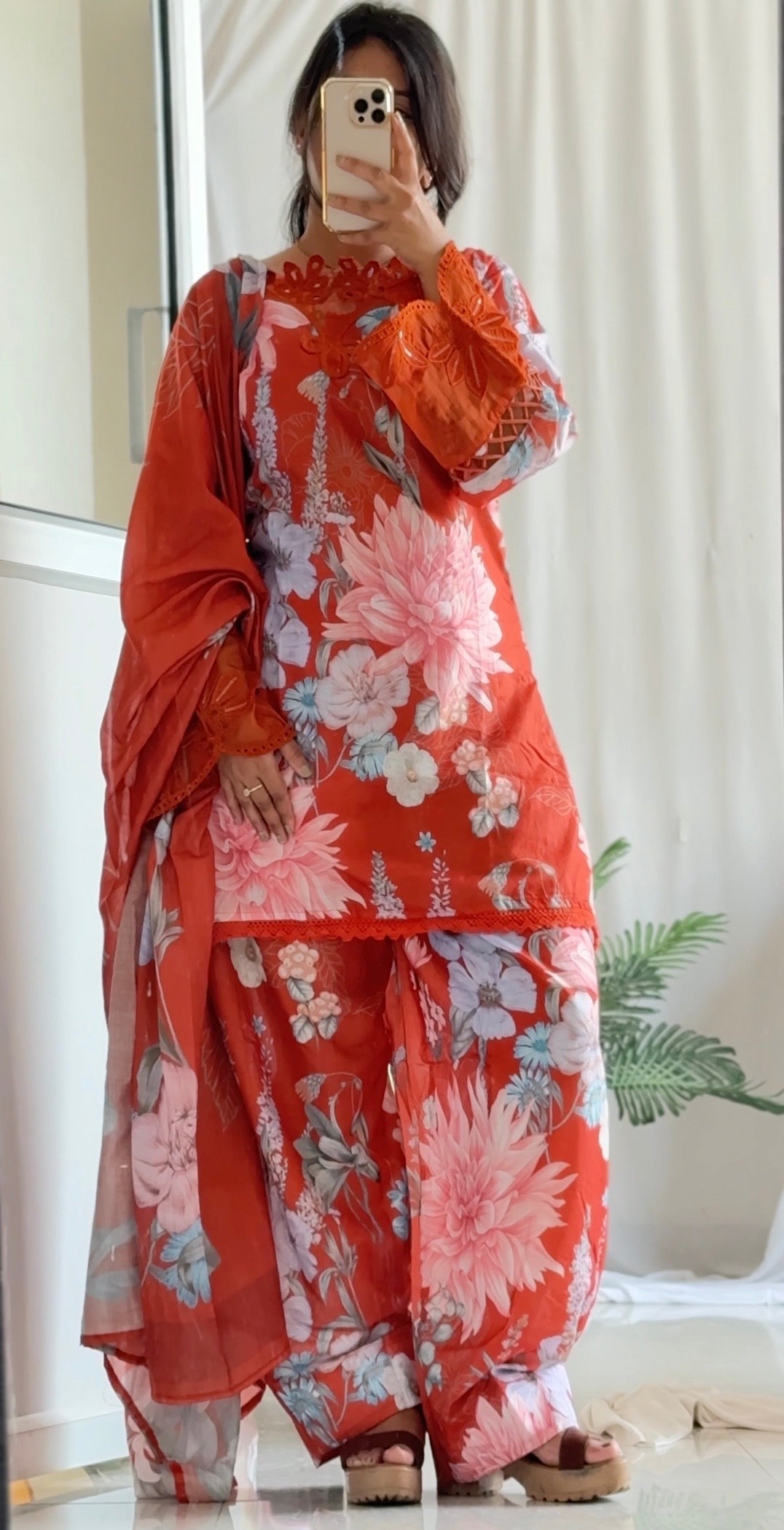 Kesari Floral Farsi Suit Set