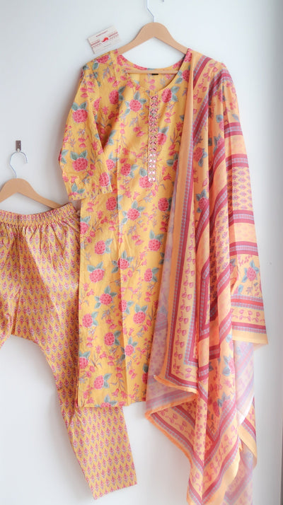 Phool Prakriti Suit Set