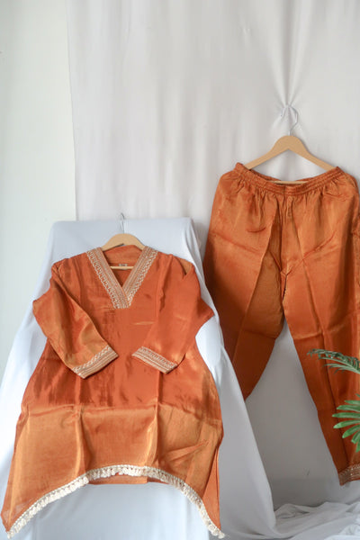 Sunehri Soz suit set