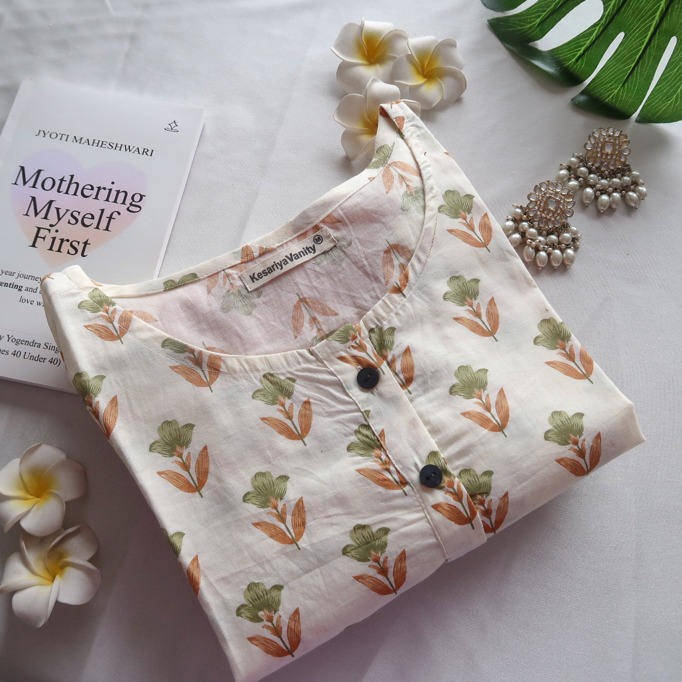 Mini Cream Butta Kurta - Daily Essential