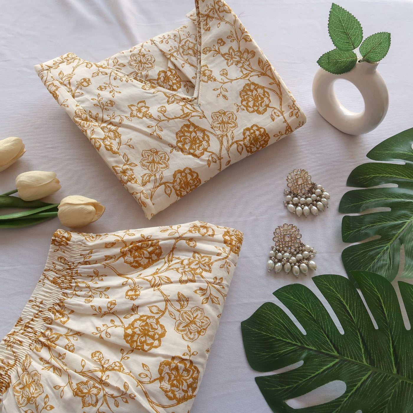 Golden Aura Comforter Suit Set