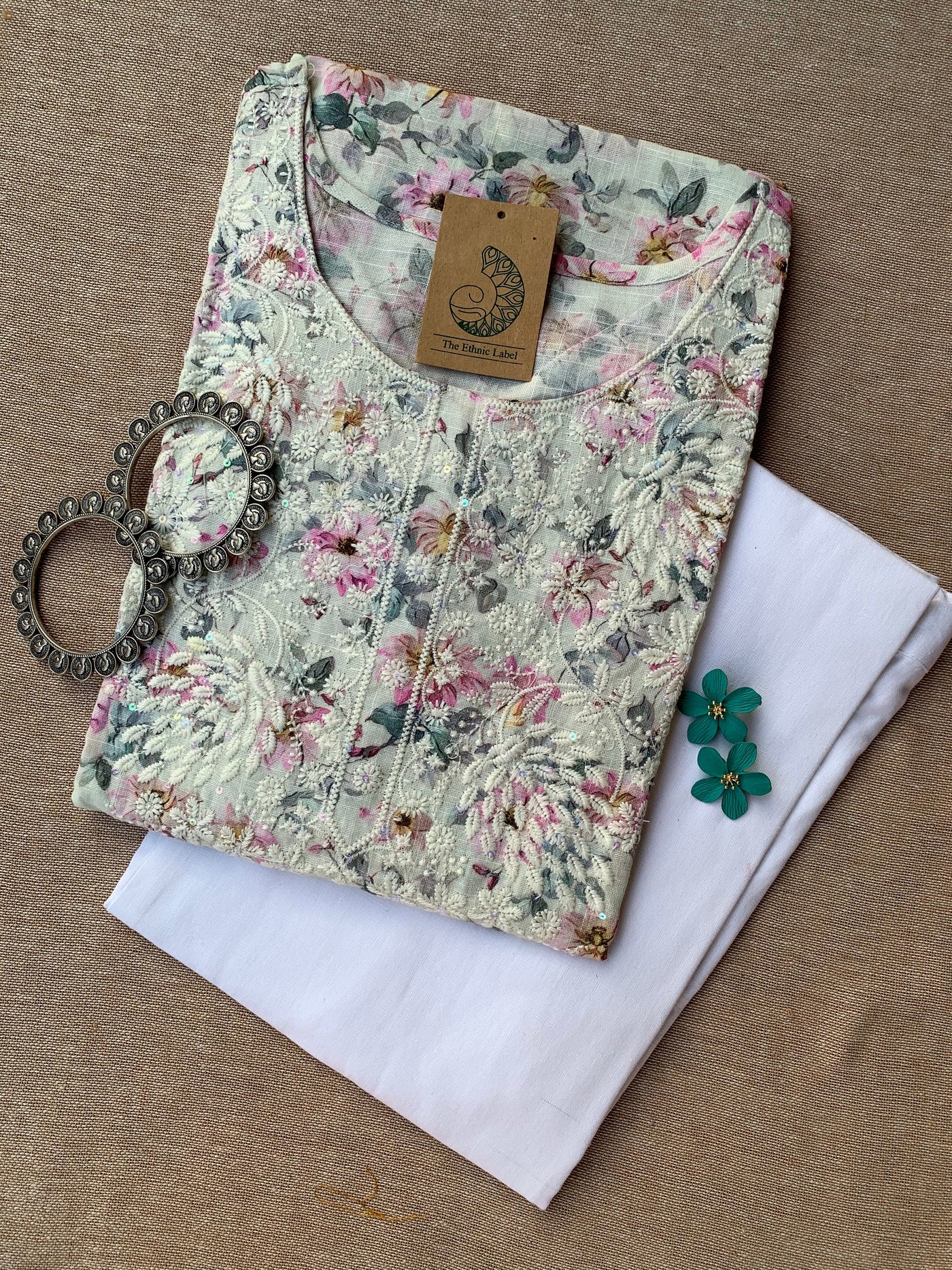 "Aaloka" Chikankari Kurta with Pants (2pc) - Big Size